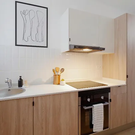 Emilio Tuya 60 Apartamento