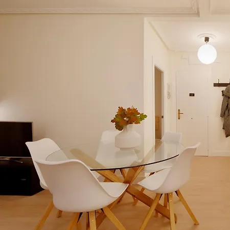 Emilio Tuya 60 Apartamento Gijón