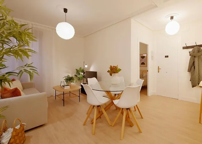 Emilio Tuya 60 شقة خيخون