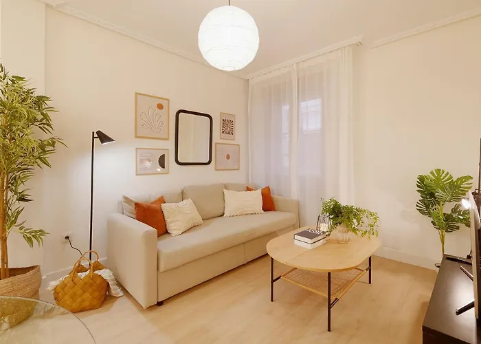 Emilio Tuya 60 Daire *